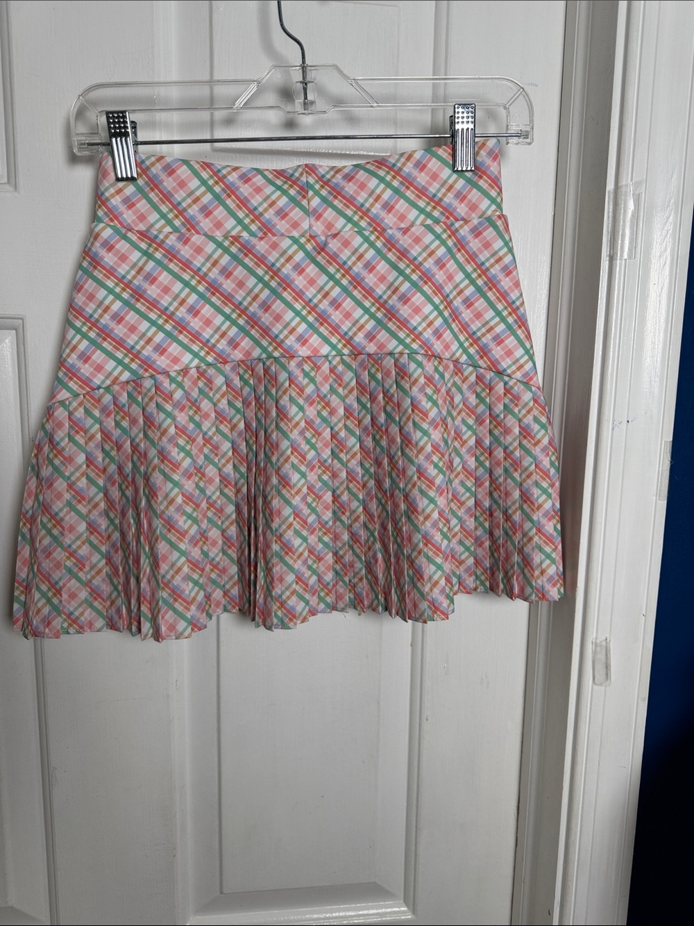 NWOT Women’s Never A Wallflower Club Plaid Pleated Mini Skort in Pink and Mint - Picture 6 of 8